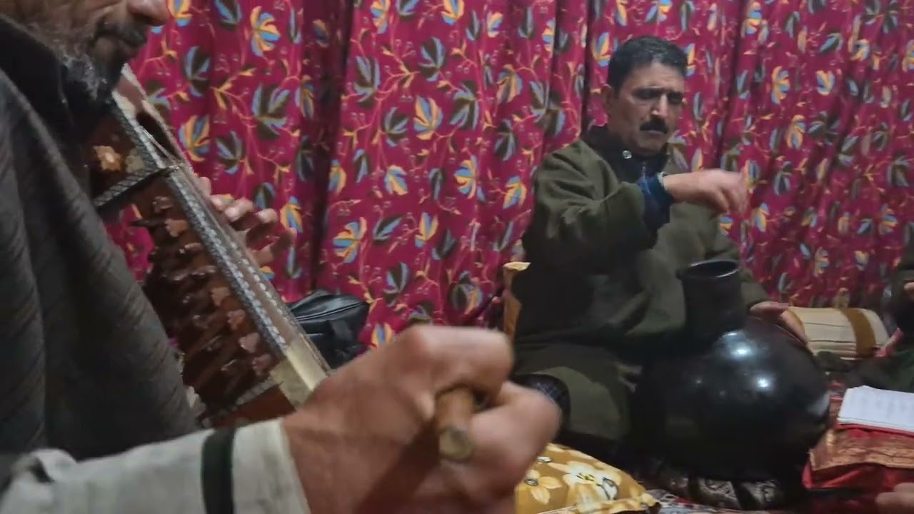 LOSNAVNAS AEM MADANWARAN II LYRICS  RAHMAN DAR SAEB II SINGER BASHIR MISGAR @Misger