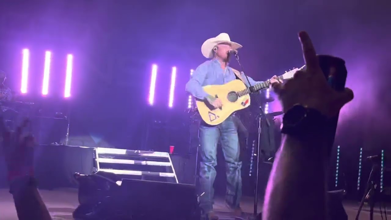 Me and My Kind/ Longer Than She Did - Cody Johnson - Charlotte, NC