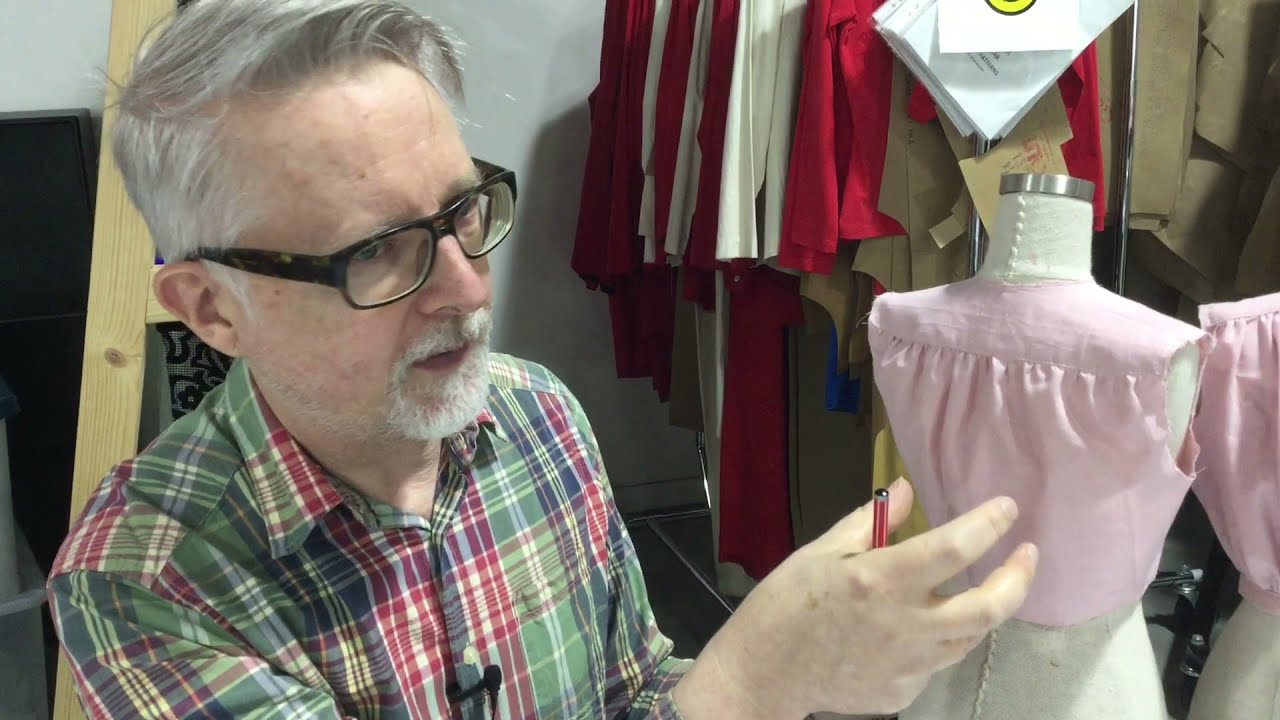 Adding gathers/fullness into a shoulder yoke. Split and spread method.