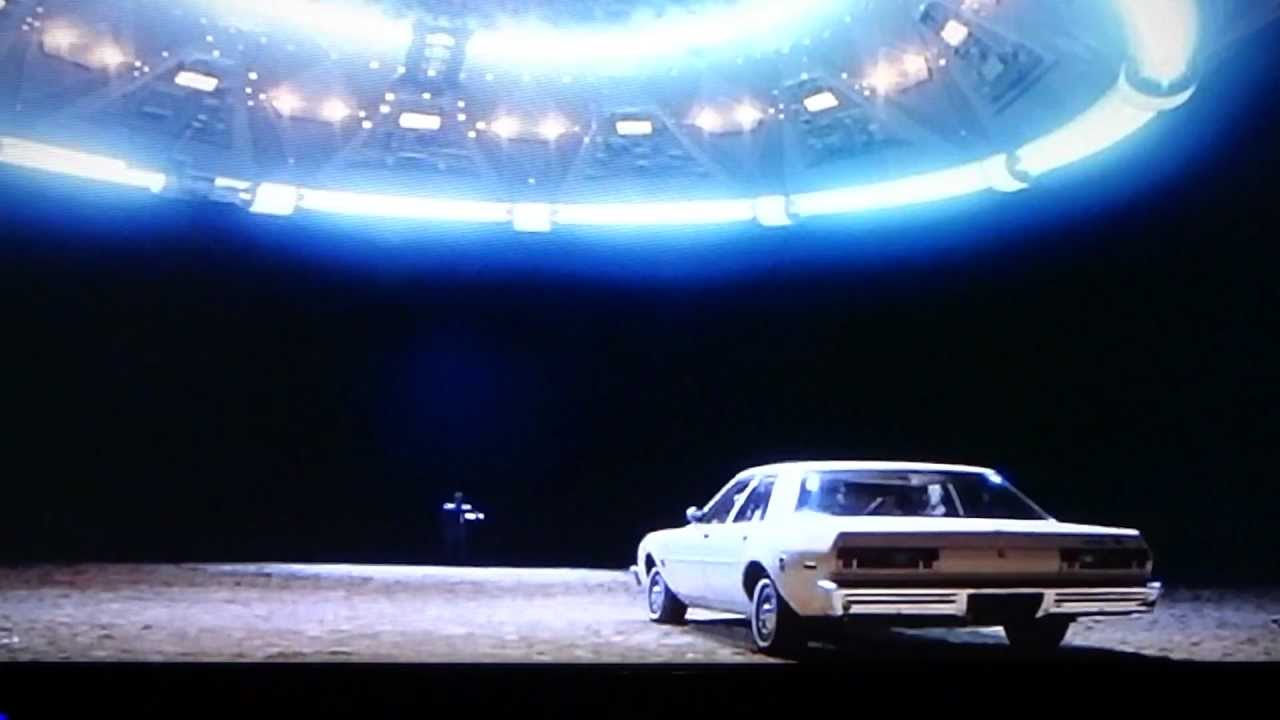 GREAT UFO scene from a TV show