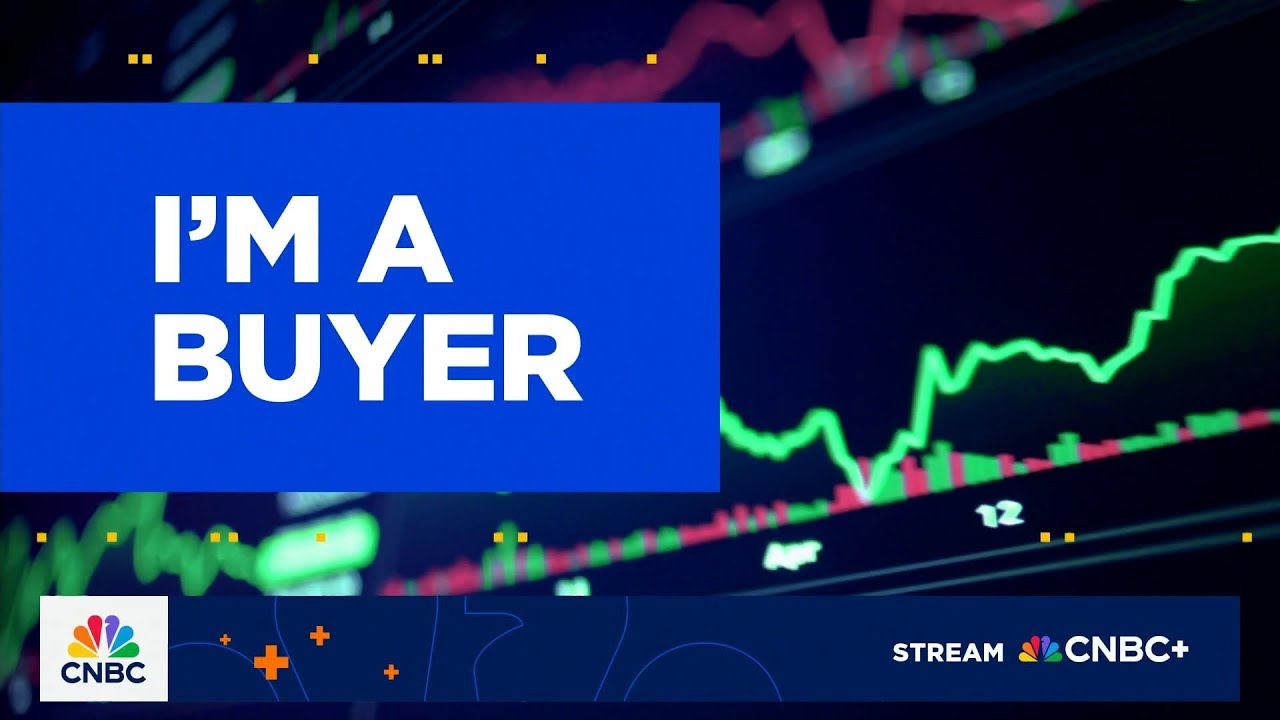 Trade Tracker: Stephanie Link buys SLB