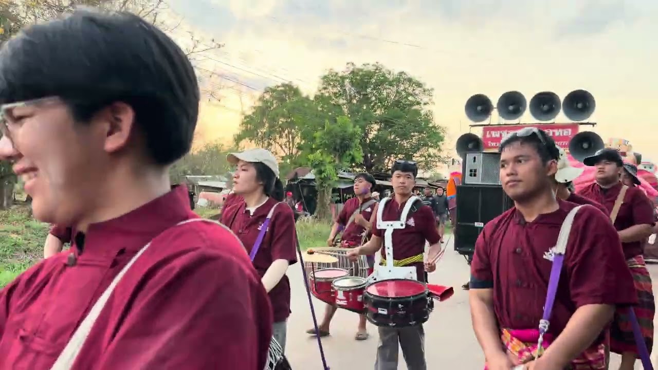 Ep.1 งานแห่หุ่นเชียงยืน จ.ขอนแก่น ต.บ้านค้อ #เพชรตระกูลทอกลองยาว