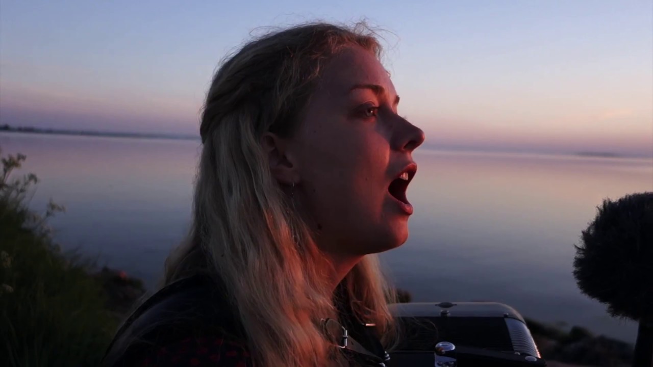 Justine Boesen & Mathæus Bech – Skål For Dem