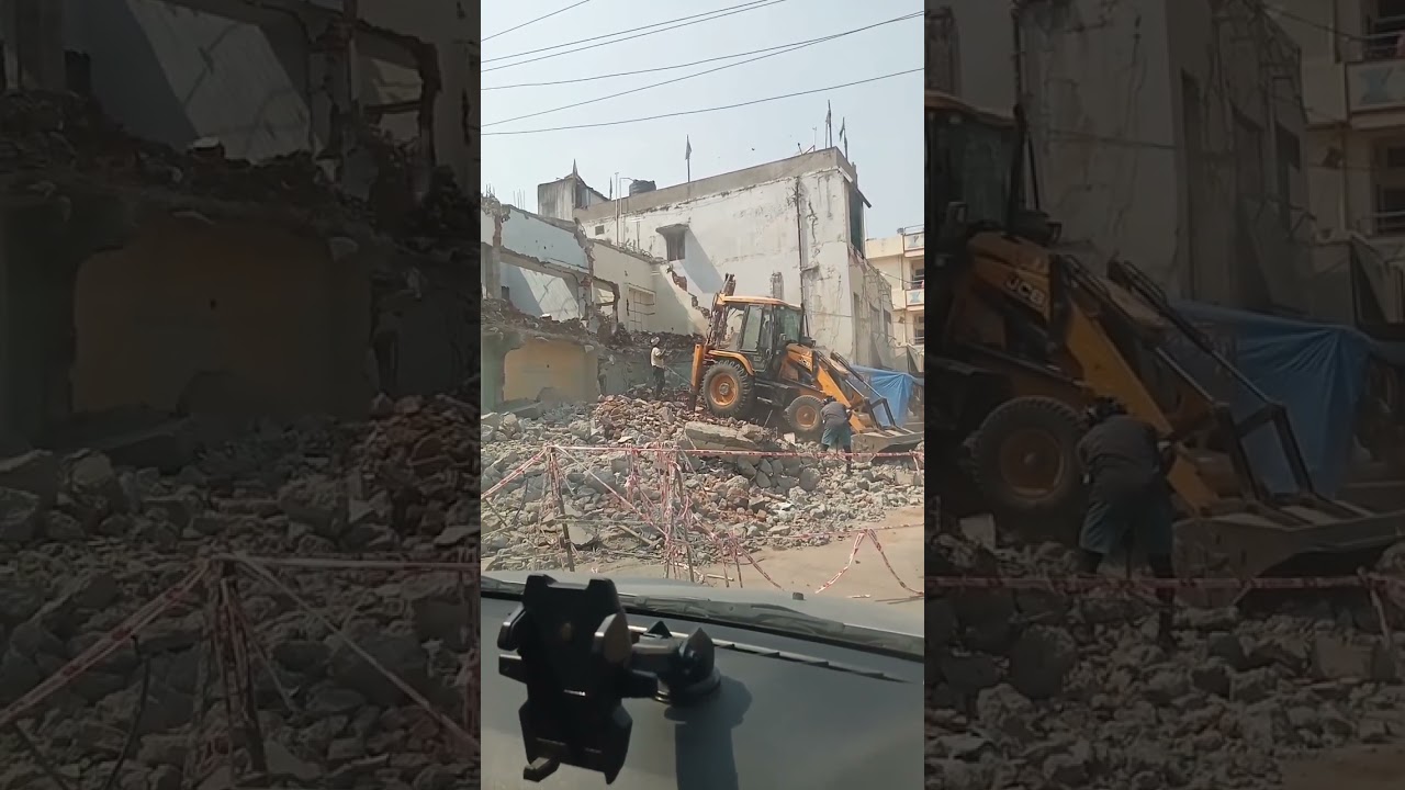 JCB AT WORK- DEMOLITION OF OLD HOUSE