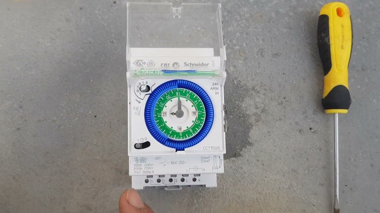 horloge electrique (Schneider)