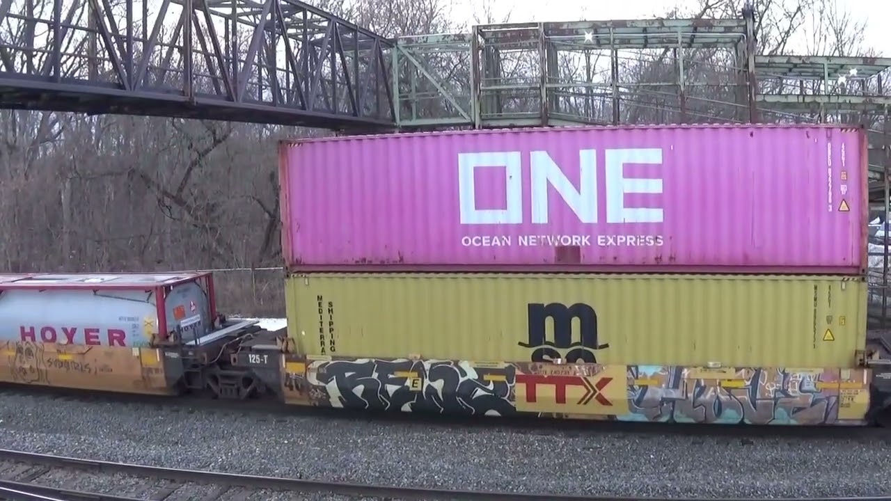 CSX I159 with CSX 1982 Seaboard System Heritage in Minoa NY...1-13-2026