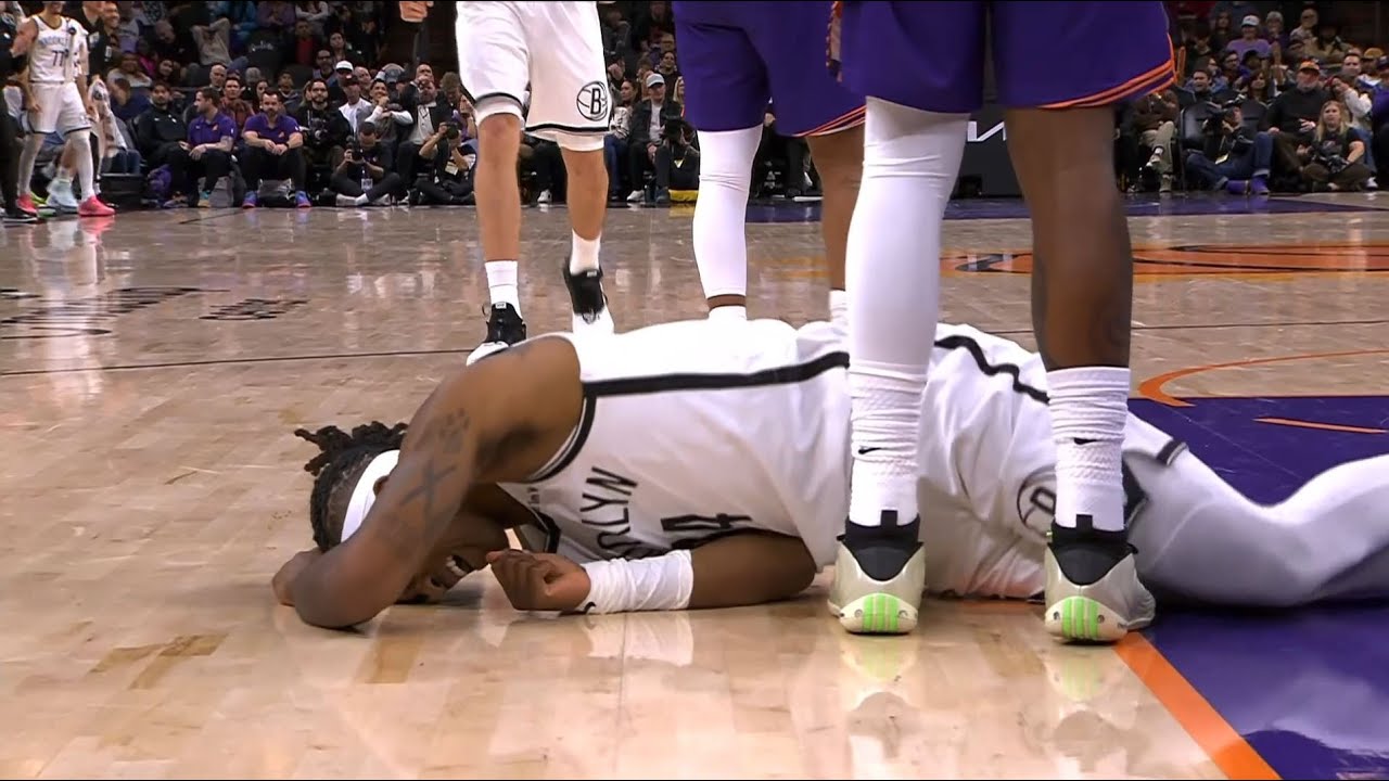 Terance Mann gets pushed in mid-air by Grayson Allen and somehow still banks in the shot