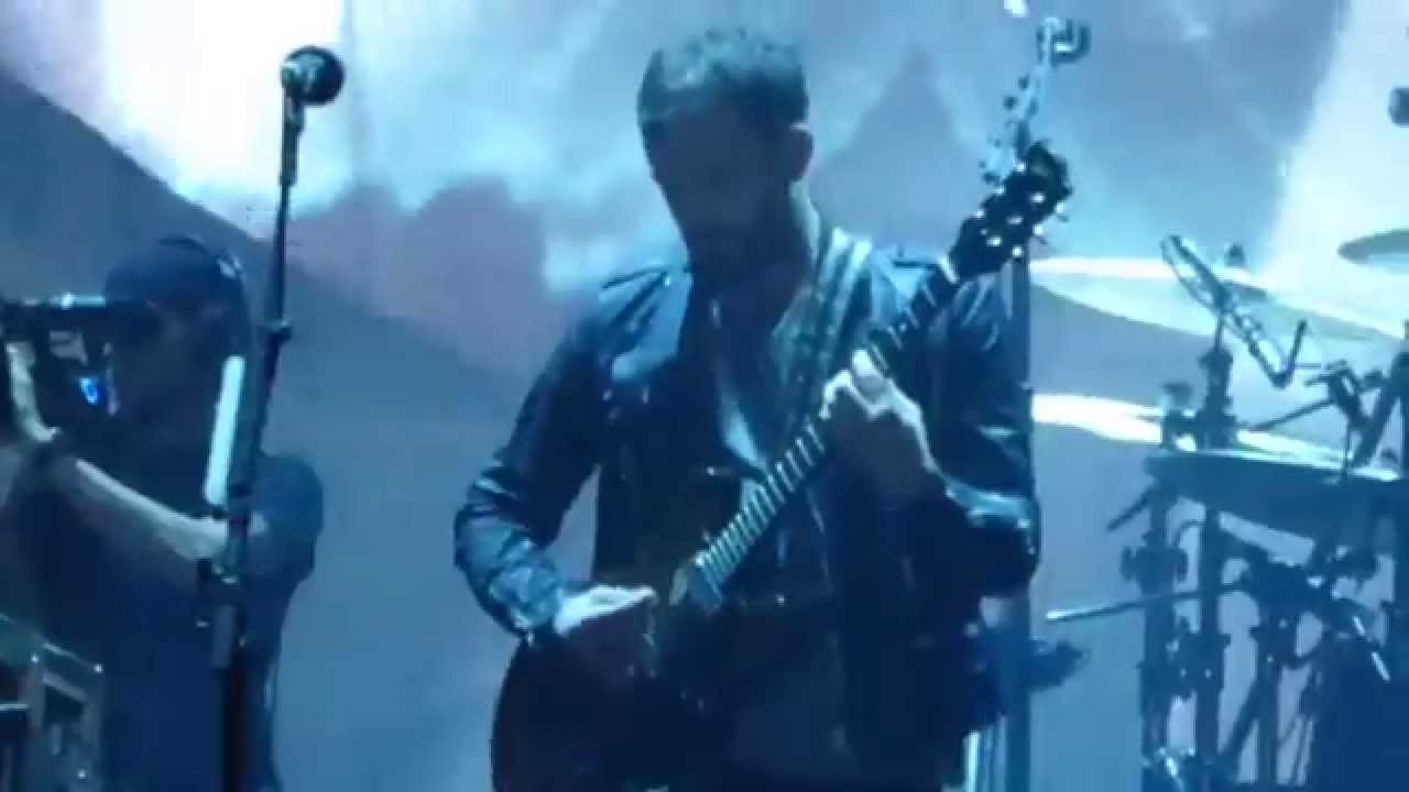 Kings of Leon - Closer (Lollapalooza Chile 2015)
