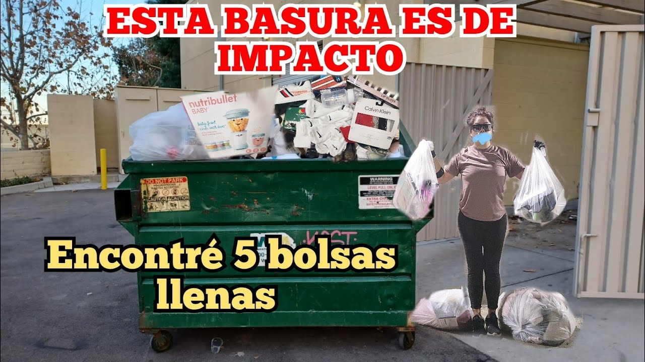 MUCHA ROPA NUEVA EN LA BASURA DE ESTADOS UNIDOS