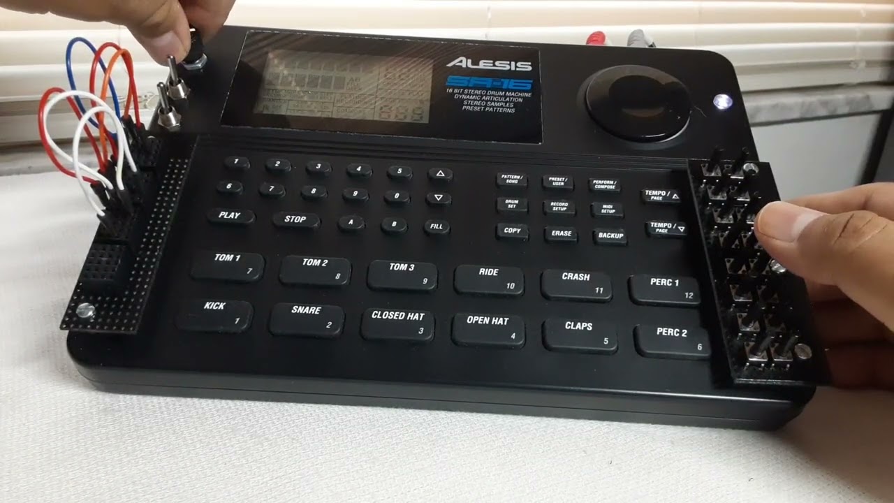 Alesis SR-16 circuit-bent