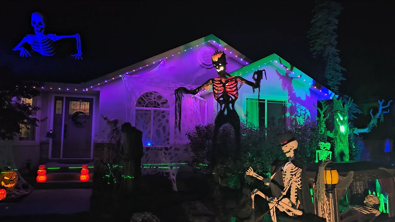 All the Best Halloween Yard Display Haunts of 2024!