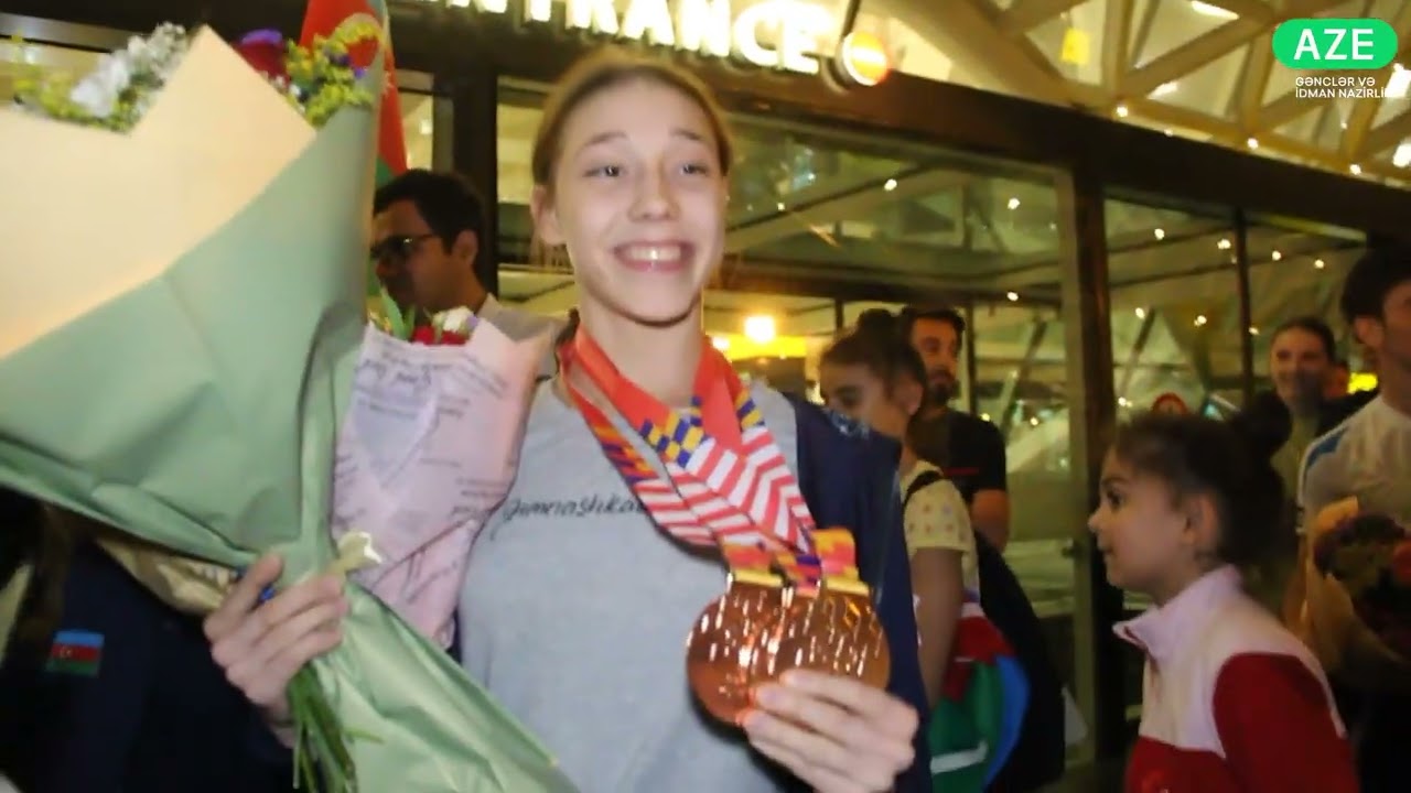 Bədii gimnastika üzrə Avropa çempionatından uğurla qayıdan Azərbaycan komandasının qarşılanması