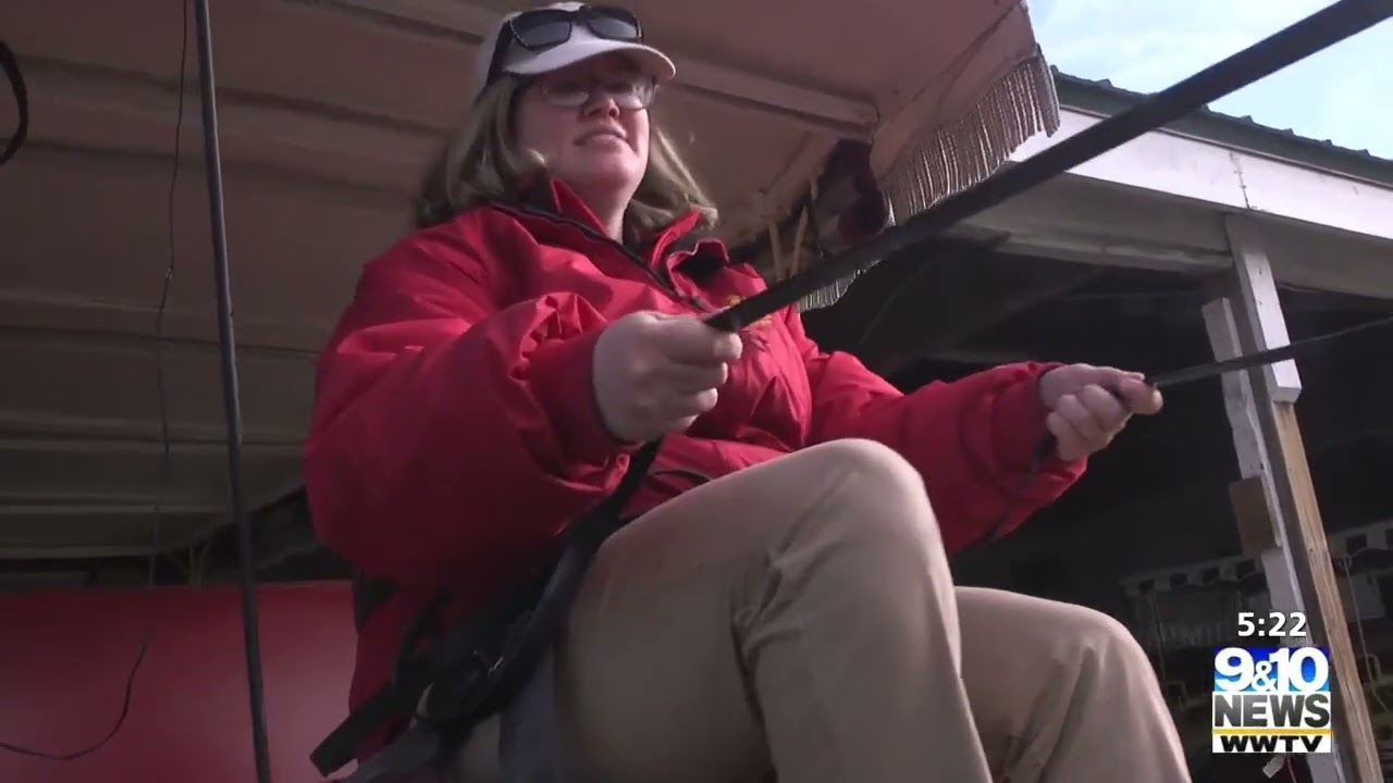 Tough Jobs: Mackinac Island - Carriage Tours & Taking Care of Horses