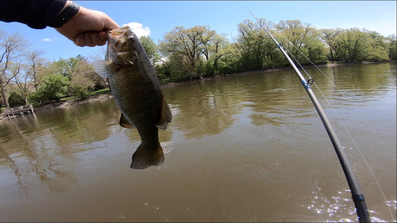 A quick midday wade on the Fox River at Buffalo Park