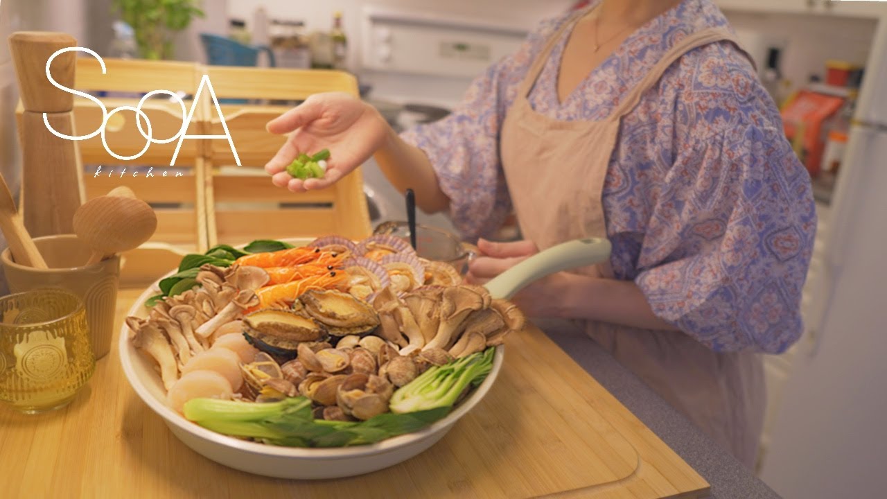 Homebody cooking Korean Seafood Jeongol & Hotteok through the Snowstorm | No Talking Cooking Vlog