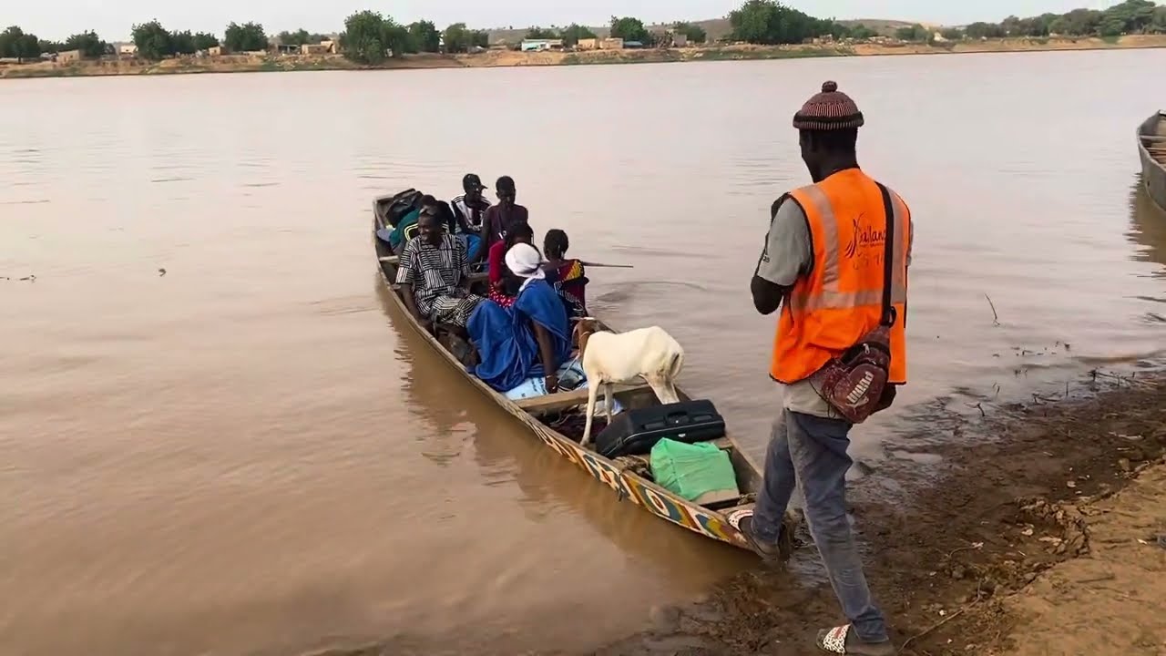 Ama Tammba  Leele