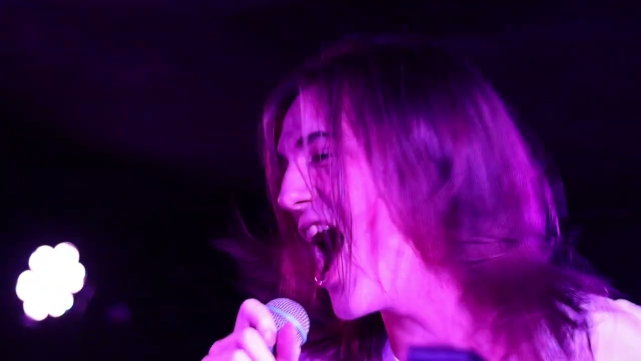 Babyteeth feat. Will Everett - Fell in love with a girl (white stripes cover, live at the cranker)