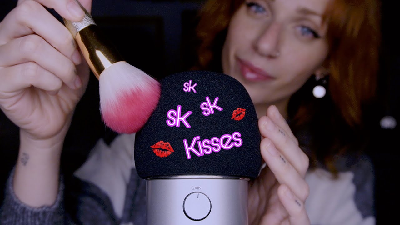 ASMR || Mic Brushing, SKSK Ear to Ear KISSES 💋 EXTREMELY TINGLY