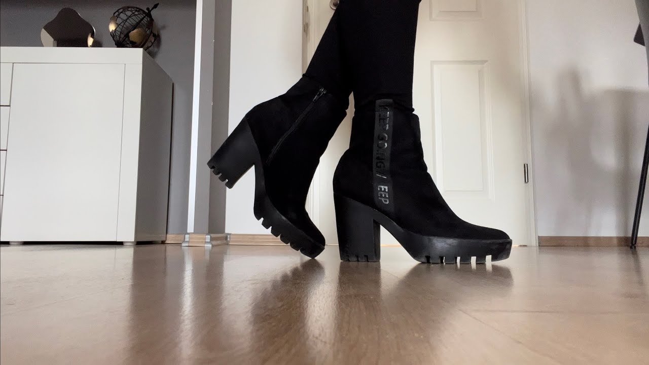 ASMR | WALKING IN SHOES
