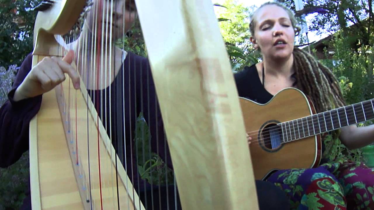 Bird on a Wire (Leonard Cohen) - Amelia Leclair and Saskia Beck