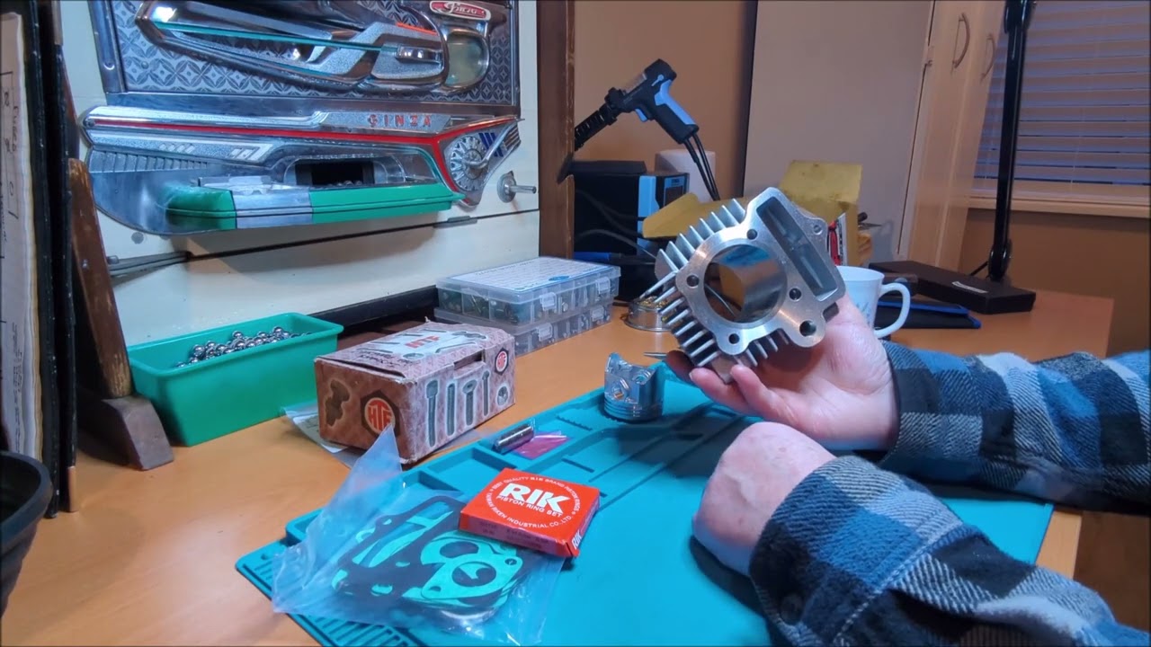 1976 Honda CT70 Part 3  -  Jug & Piston + CHP 88cc kit Unboxing