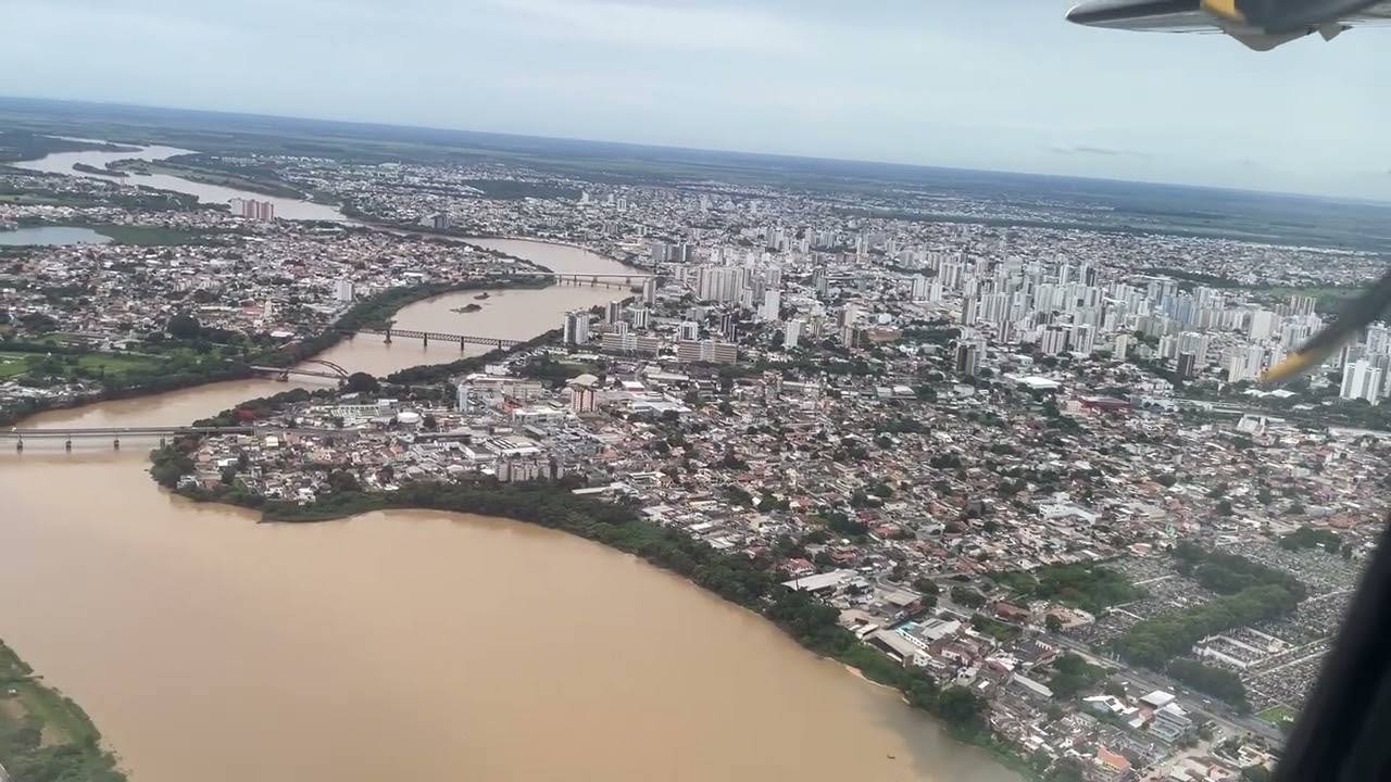 Pouso em Campos dos Goytacazes, Bartolomeu Lisandro (CAW/SBCP), ATR 72-600 da Azul | PR-AKL| AD4123