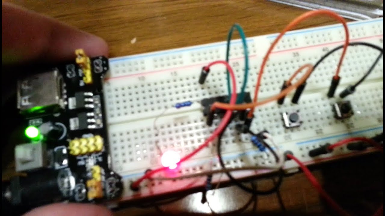 Implikation (Folgerung) als Schaltung (CD4011BE)