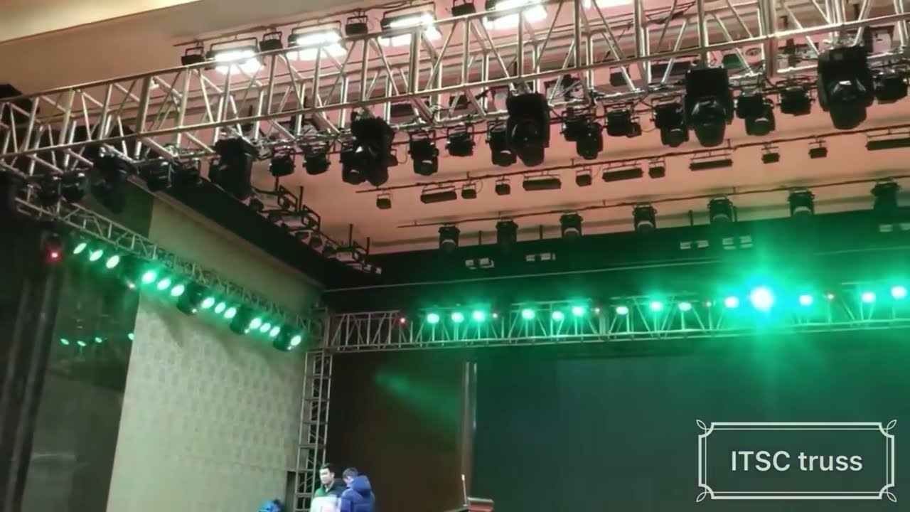 Rectangular Box Truss System for indoor hotel!
