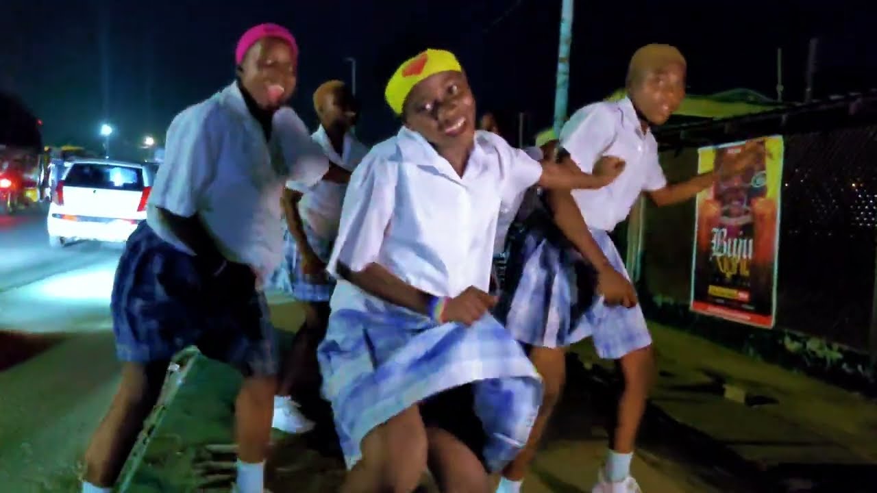 Stonebwoy giggle and wine dance video with #temaVac #trendingvideo #foryou #supremetoks 
