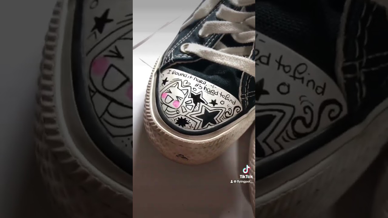 do yall like them?😝 #art #drawing #viral #digitalart #artist #draw #converse #converseshoes