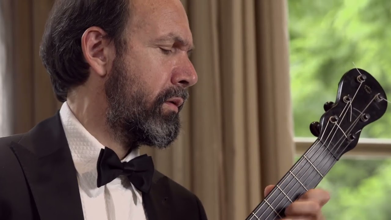 MAURO GIULIANI Sonate en Do majeur Œuvre 15 - PABLO LENTINI RIVA, guitare.