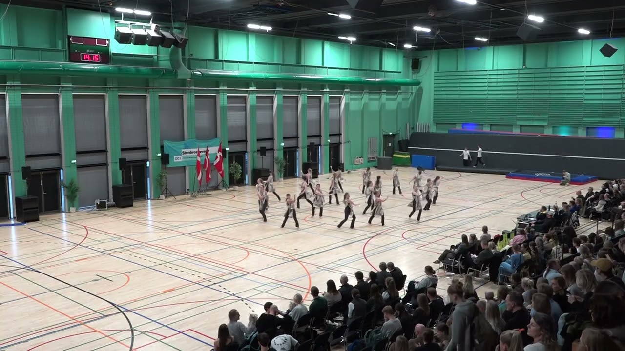 23 Opvisningsholdet Rytme/PI