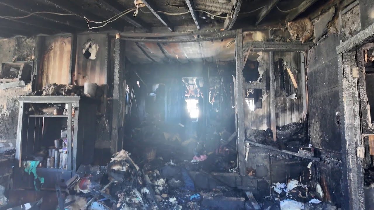 &lsquo;Like a giant oven:&rsquo; Christmas Eve fire kills 1 in Merritt Island