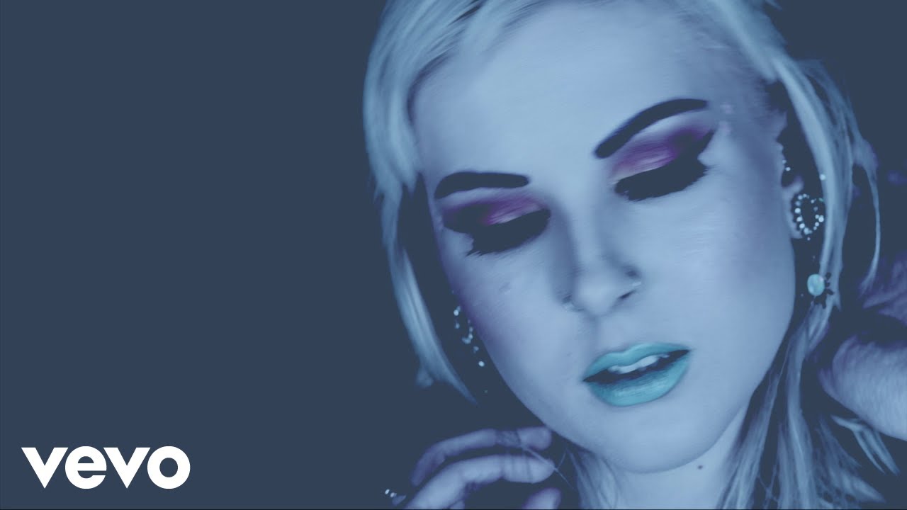 Sarah Sunday - Ink