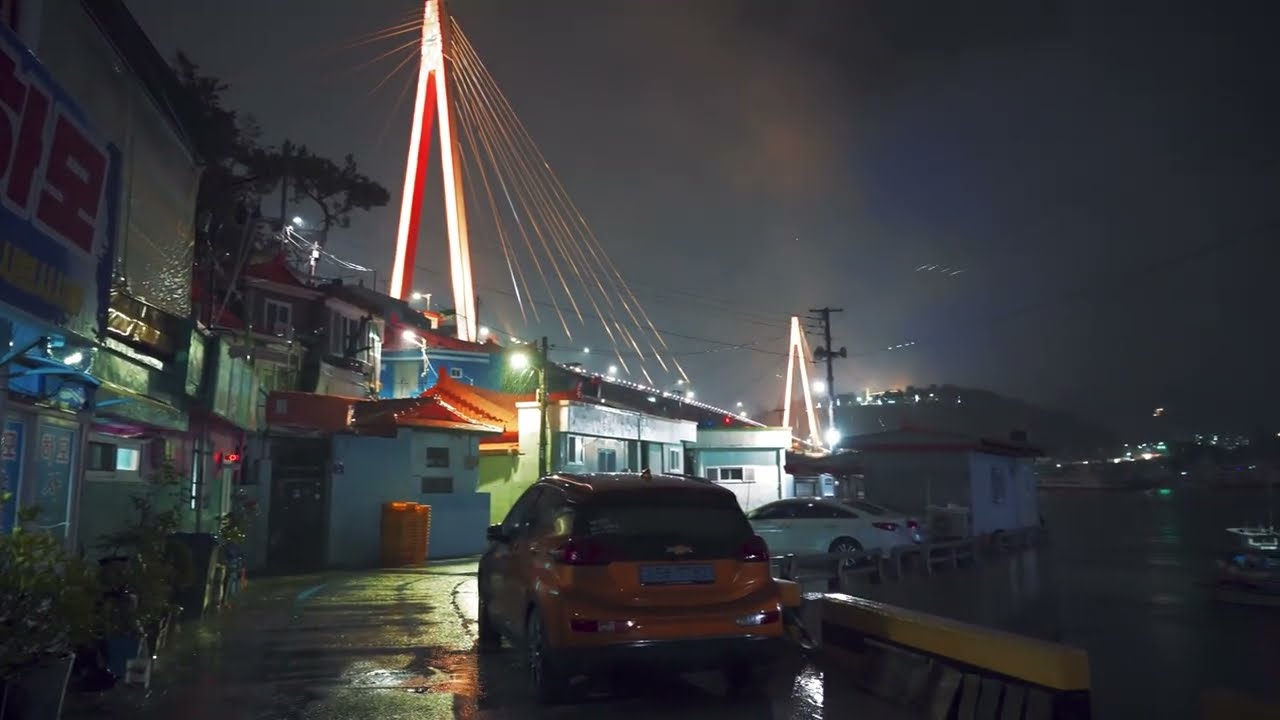 [4К. Rain Walk] Подарок для тех, кто нуждается в отдыхе и исцелении в ночном море Йосу. Звук дождя