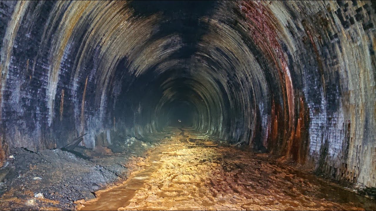 Gildersome Railway Tunnel Explore.
