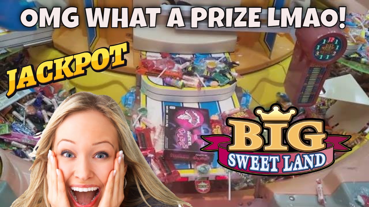 OMGGG WHAT A PRIZE AT THE ARCADE!!!! CANDY PUSHER JACKPOT BIG SWEET LAND - Candy Claw Machine