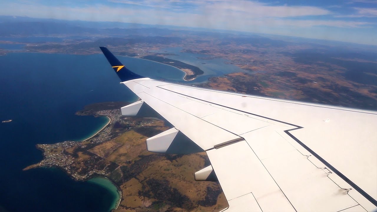 QantasLink/Alliance Embraer E190 Takeoff - Hobart (QF 1996)