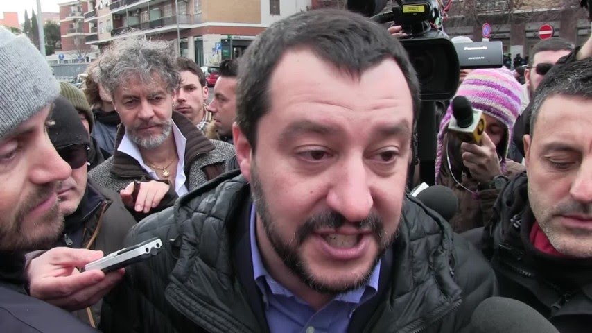 Salvini contestato a Torpignattara: 