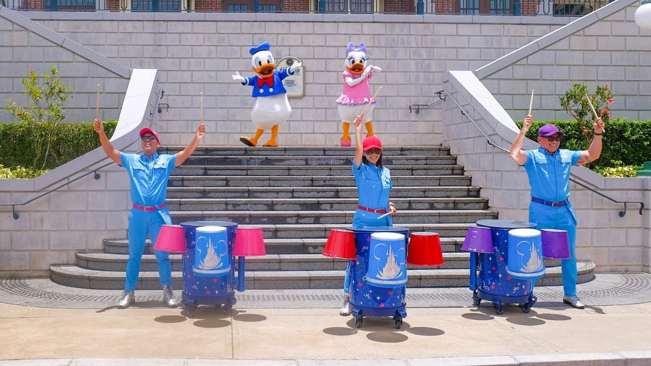 【4K】 Celebrating Donald's Birthday with the JAMMitors｜Hong Kong Disneyland