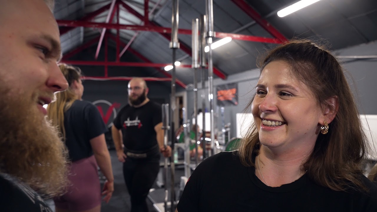 EWA HARAPIN - CZY JEDNA NOGA WYSTARCZY W TRENINGU SIŁOWYM? | SPORTOWA MOTYWACJA. POLISH BARBELLS
