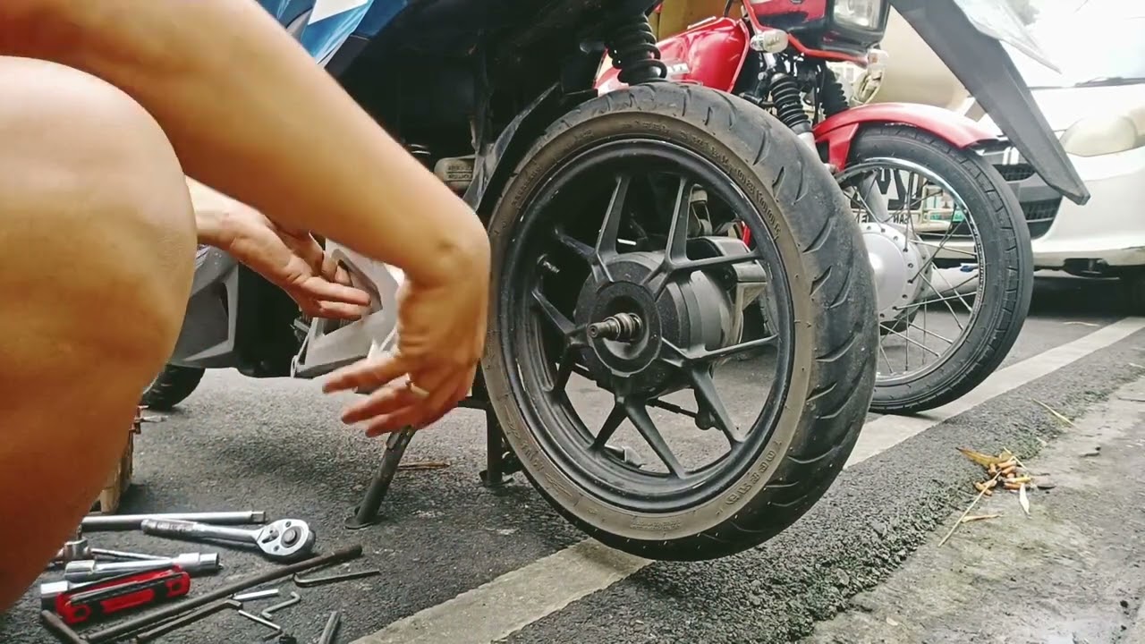 Rear Wheel Replacement | Palit Gulong | Honda Click 125i