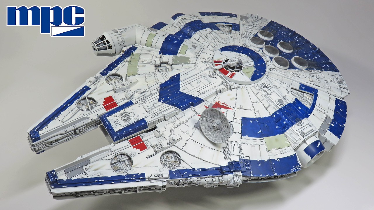 MPC 1:72 Millennium Falcon / Stellar Envoy