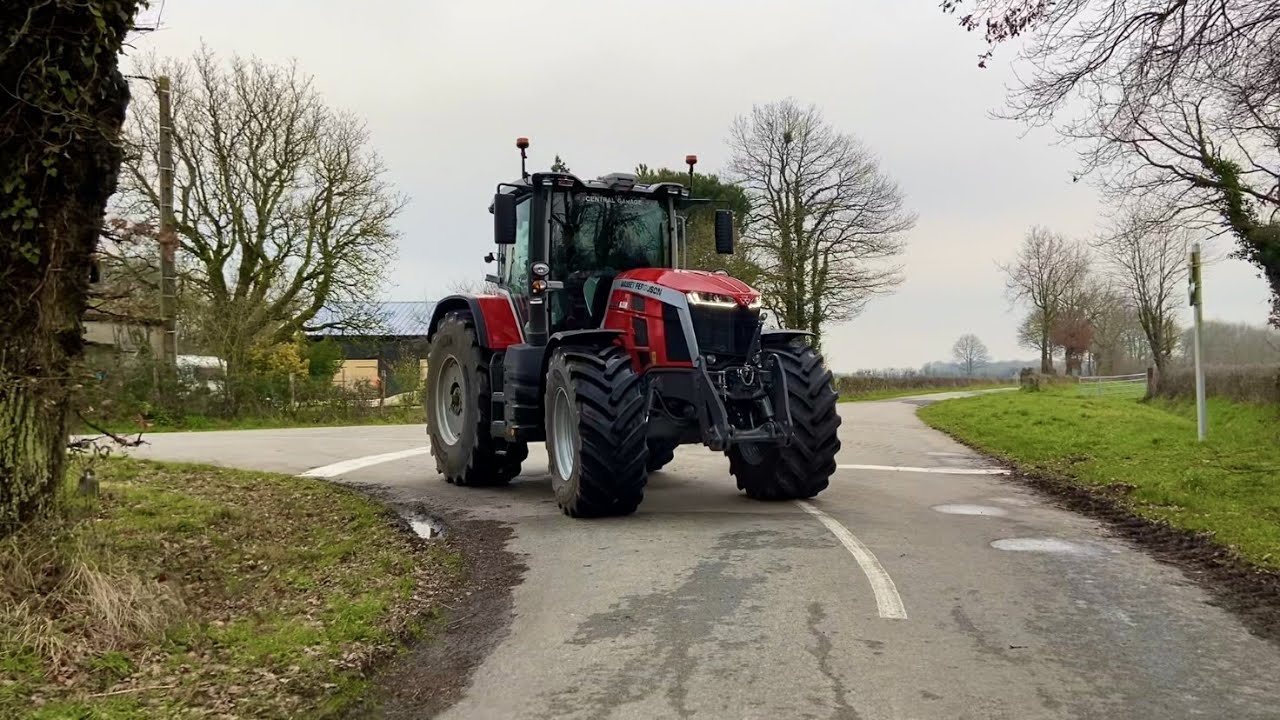 Nouveau Massey Ferguson 8S 245