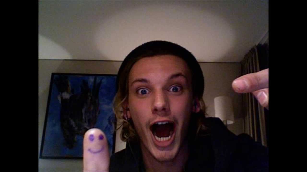 JAMIE CAMPBELL BOWER :) :)  COME HOME