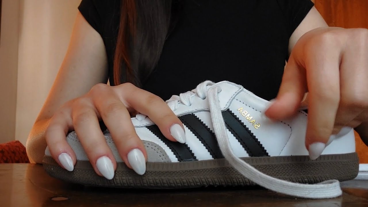 ASMR - fast tapping & scratching on my adidas samba