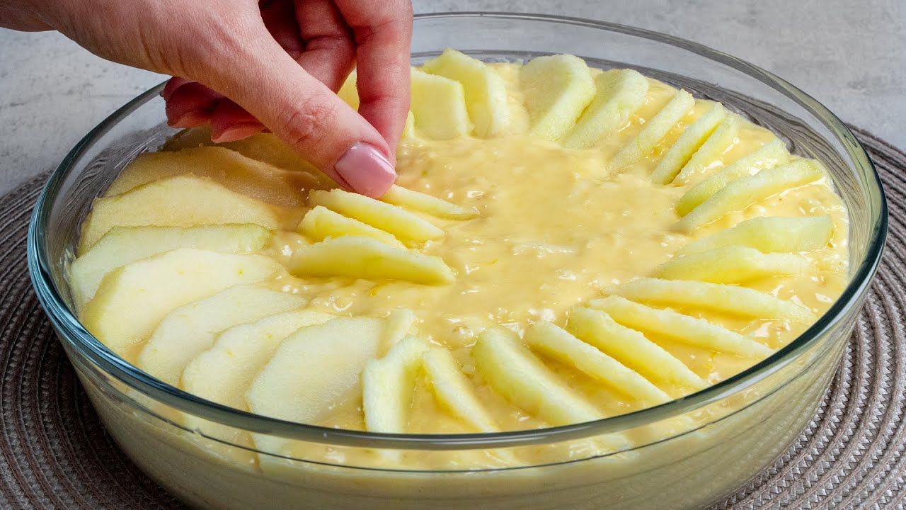 Pastel de manzanas,cremosa y esponjosa, la receta es de mi abuela. Estoy como un niño| Gustoso.tv