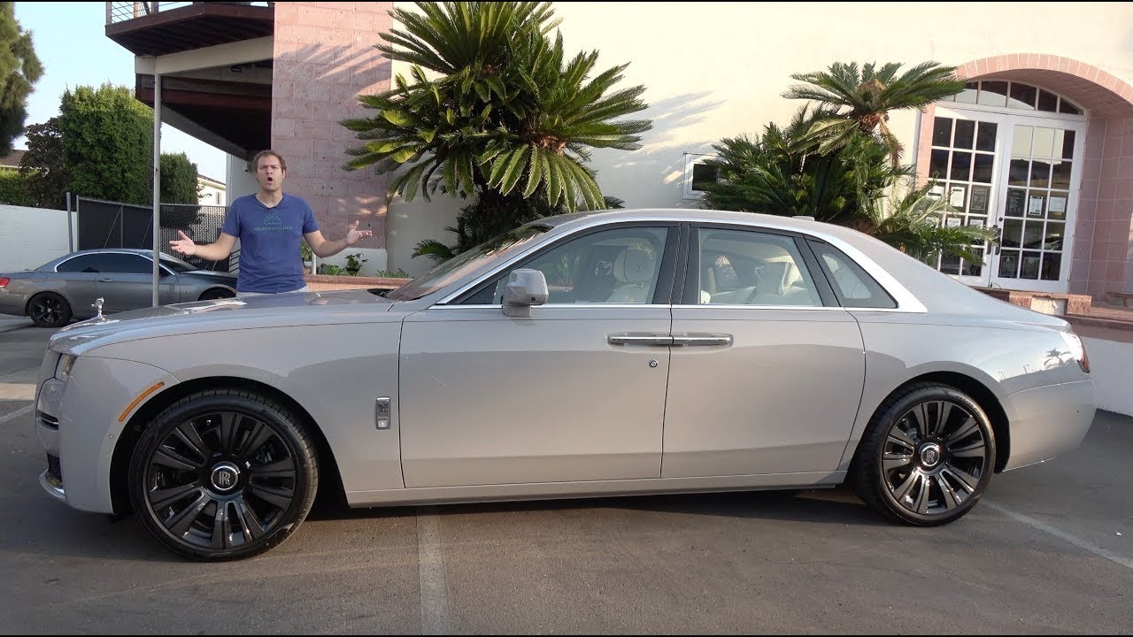 Новый Rolls-Royce Ghost 2021 года - это новейший ультра-люксовый седан за  $350 000