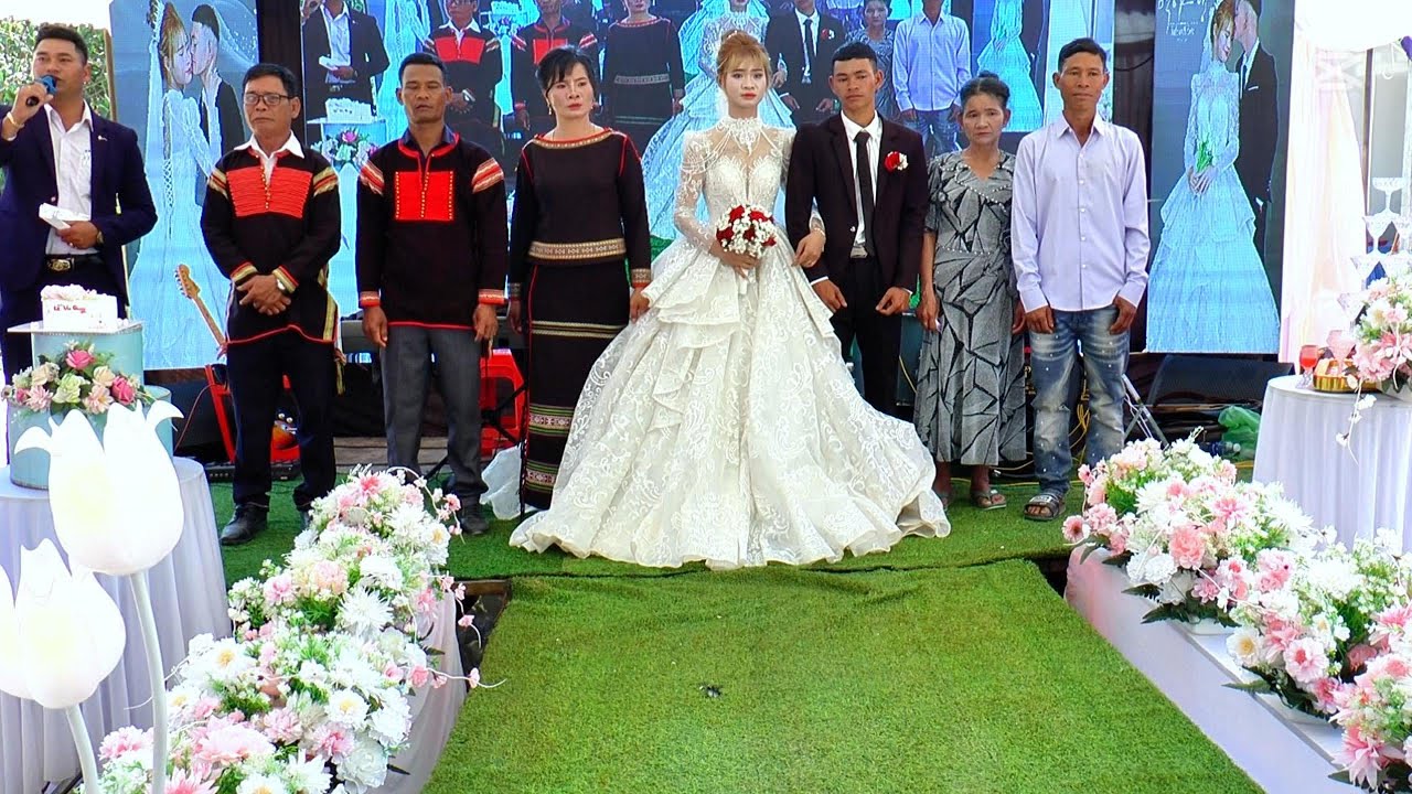 Lễ Thành Hôn H La Ri Êban vs Y Binh Bkrông