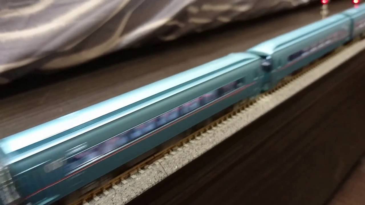 東京地下鉄でのすれ違い~小田急60000形MSEと東急5050系協同演出!